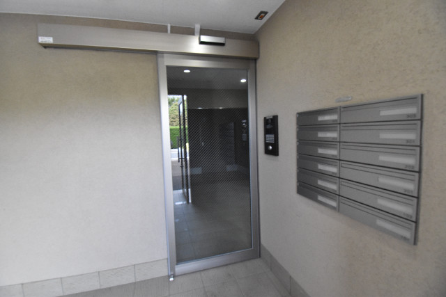 ��ʌ�����s�O�c�a�P���ڂ̃}���V�����̃G���g�����X