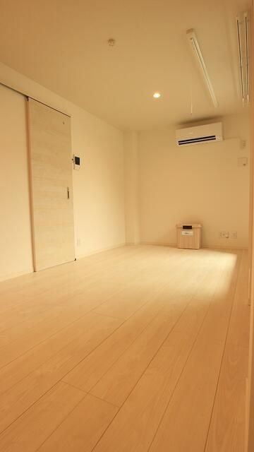 ��ʌ��������܎s�k��y�C���P���ڂ̃A�p�[�g�̋��ԁE���r���O