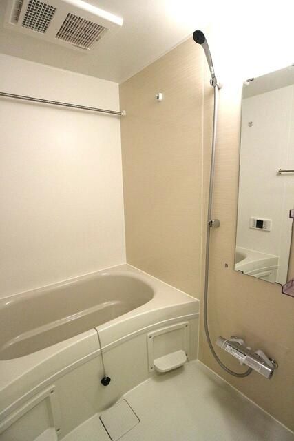 ��ʌ��������܎s�k��y�C���P���ڂ̃A�p�[�g�̃o�X