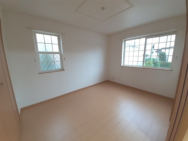 ��ʌ�����s���ԂQ���ڂ̃A�p�[�g�̂��̑������E�X�y�[�X