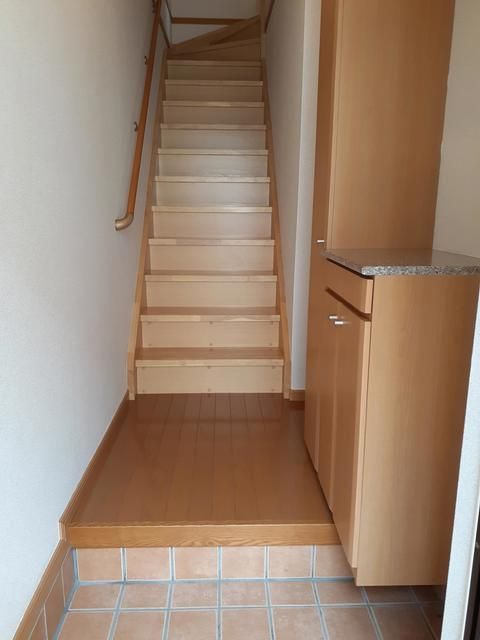 ��ʌ��������܎s�΋�厚�O���̃A�p�[�g�̌���