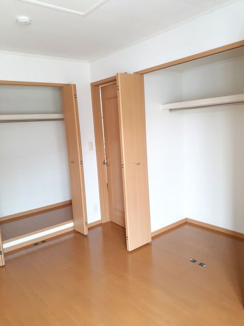 ��ʌ��������܎s�΋�厚�O���̃A�p�[�g�̎��[