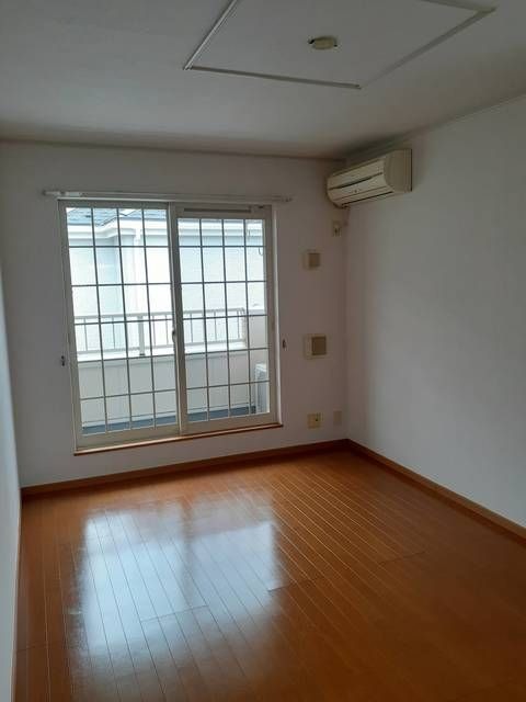 ��ʌ��������܎s�΋�厚�O���̃A�p�[�g�̂��̑��ݔ�