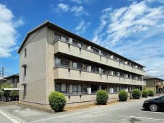 ��ʌ���z�s����g���Q���ڂ̃A�p�[�g�̌����O��