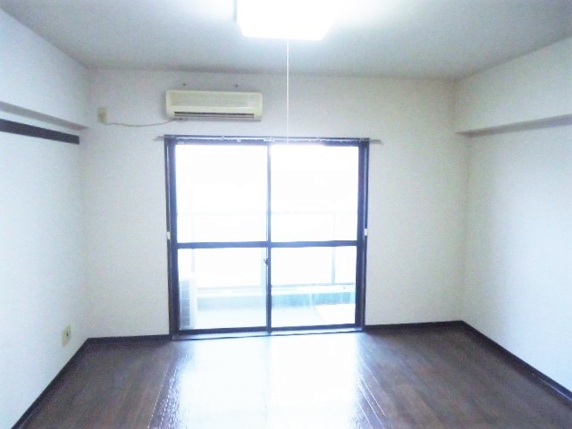 ��ʌ��������܎s�k����i���Q���ڂ̃}���V�����̋��ԁE���r���O