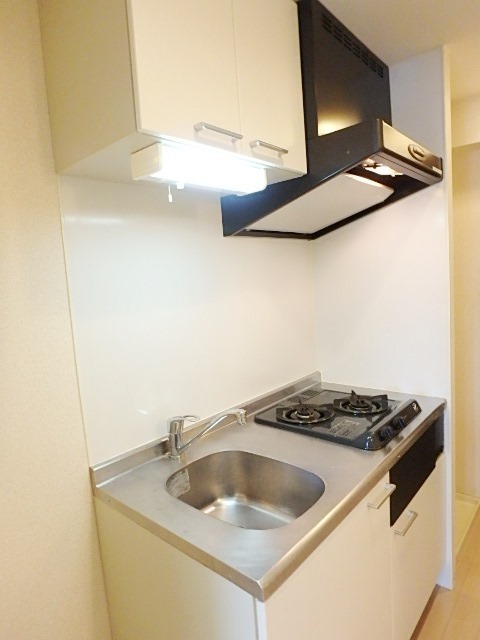 ��ʌ��������܎s��{����ؒ��Q���ڂ̃}���V�����̃L�b�`��