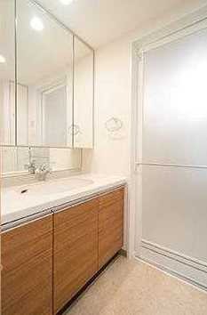 ��ʌ��������܎s��攒���Q���ڂ̃}���V�����̐��ʏ�