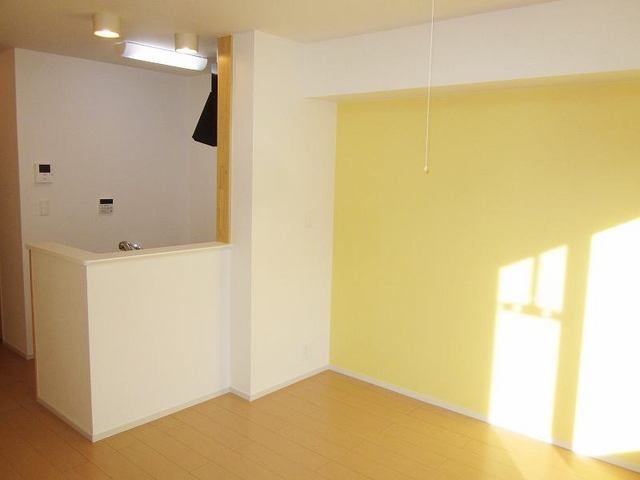 ��ʌ������s�����̃A�p�[�g�̂��̑������E�X�y�[�X