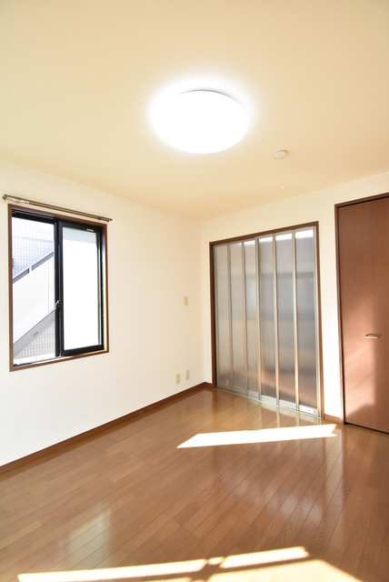 ��ʌ��������܎s������㗎���S���ڂ̃A�p�[�g�̋��ԁE���r���O