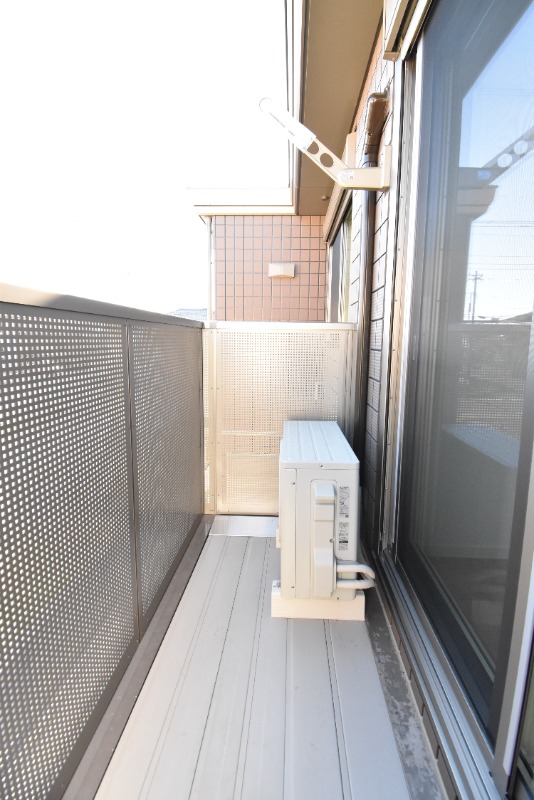 ��ʌ�����s�˒˂T���ڂ̃A�p�[�g�̃o���R�j�[