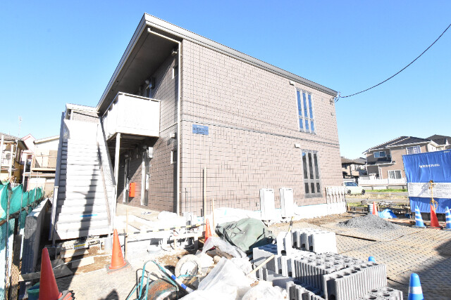 ��ʌ�����s�˒˂T���ڂ̃A�p�[�g�̃G���g�����X