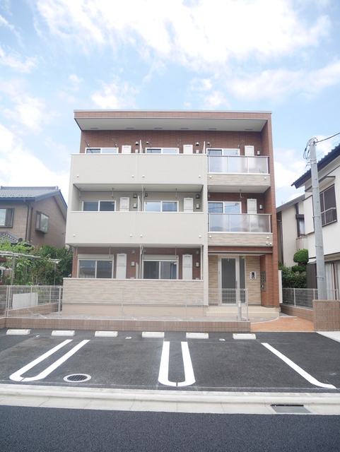 ��ʌ��������܎s�k��g�쒬�Q����215-11�̃A�p�[�g�̌����O��