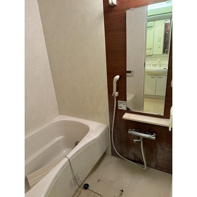 ��ʌ�����s���L�P���ڂ̃}���V�����̃o�X