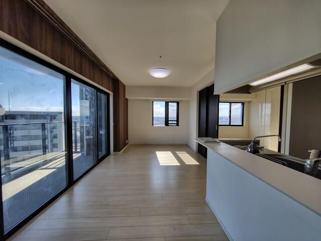 ��ʌ��������܎s�������J�Q���ڂ̃}���V�����̋��ԁE���r���O