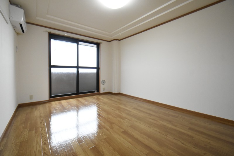 ��ʌ�����s�厚�����q��V�c�̃}���V�����̂��̑������E�X�y�[�X