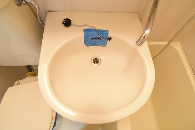 ��ʌ��������܎s�����擌��{�U���ڂ̃A�p�[�g�̐��ʏ�