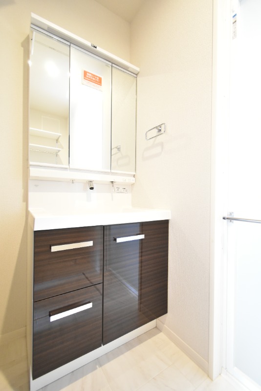 ��ʌ��������܎s�������J�Q���ڂ̃}���V�����̐��ʏ�