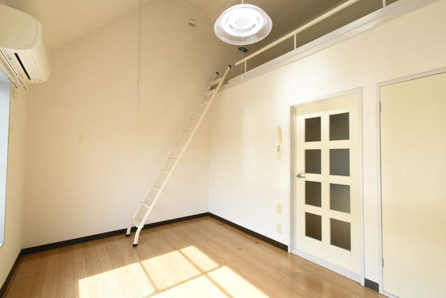 ��ʌ��������܎s������ۃ��蒬�̃A�p�[�g�̋��ԁE���r���O