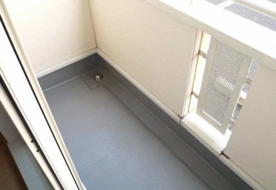 ��ʌ��������܎s��������u�P���ڂ̃A�p�[�g�̃o���R�j�[