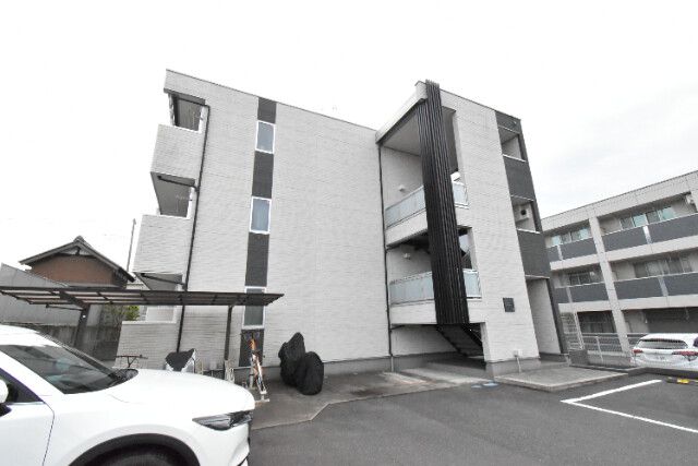 ��ʌ��������܎s�΋�厚����c476�̃}���V�����̌����O��