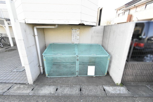 ��ʌ��������܎s������ۃ��蒬�̃A�p�[�g�̂��̑�