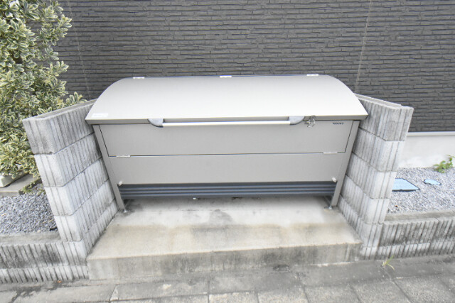 ��ʌ��@�c�s���m�؂P���ڂ̃A�p�[�g�̂��̑�