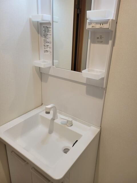 ��ʌ��������܎s��{���咬�R���ڂ̃}���V�����̐��ʏ�