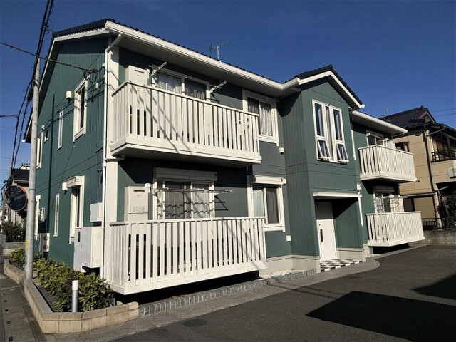 ��ʌ������s������2-7�̃A�p�[�g�̌����O��