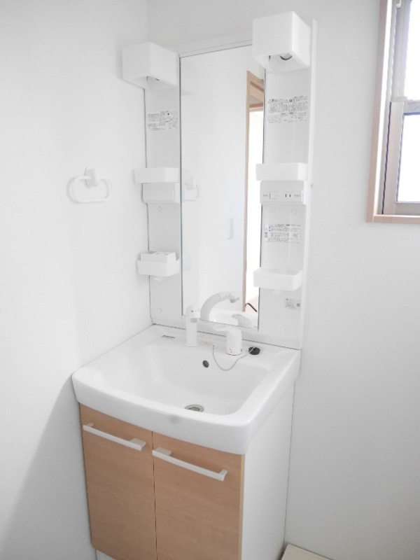 ��ʌ��@�c�s�������̃A�p�[�g�̐��ʏ�