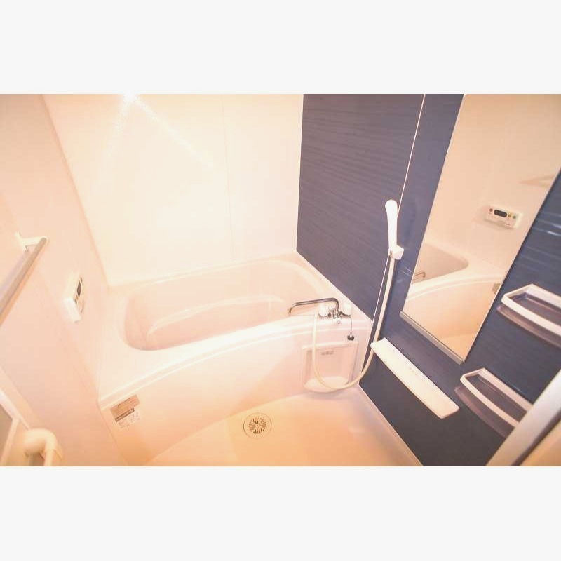 ��ʌ�����s�厚���s���̃A�p�[�g�̃o�X