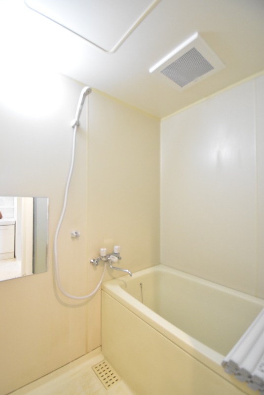 ��ʌ�����s������P���ڂ̃}���V�����̃o�X