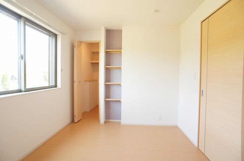 ��ʌ�����s�厚���s���̃A�p�[�g�̂��̑������E�X�y�[�X