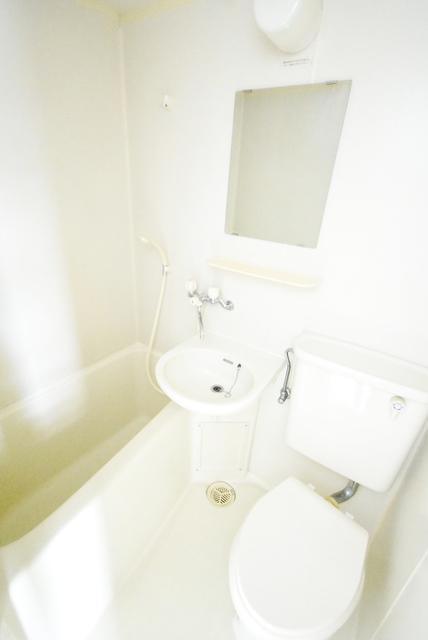 ��ʌ�����s�厚�����̃A�p�[�g�̃o�X