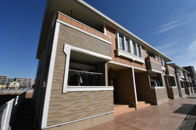 ��ʌ��������܎s������厚�ۃ���̃A�p�[�g�̃G���g�����X