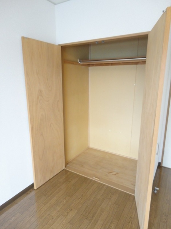 ��ʌ��������܎s�k��y�C���Q���ڂ̃A�p�[�g�̎��[