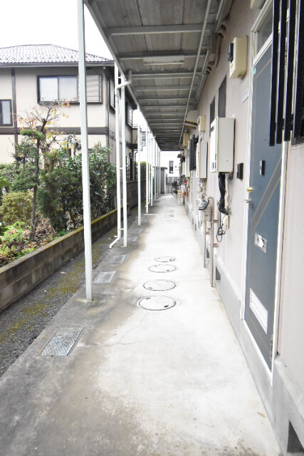 ��ʌ��������܎s�k��y�C���Q���ڂ̃A�p�[�g�̃G���g�����X