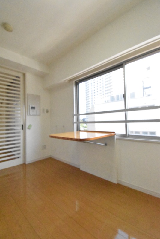 ��ʌ��������܎s��{�撇���Q���ڂ̃}���V�����̋����E���r���O