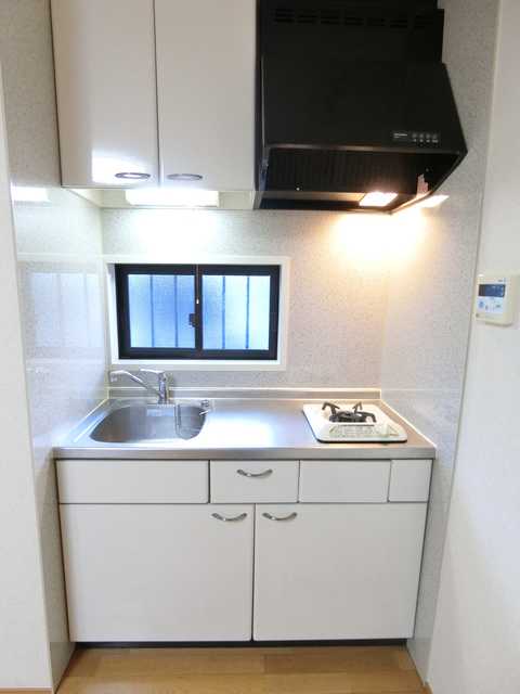 ��ʌ��@�c�s���m�؂S���ڂ̃A�p�[�g�̃L�b�`��