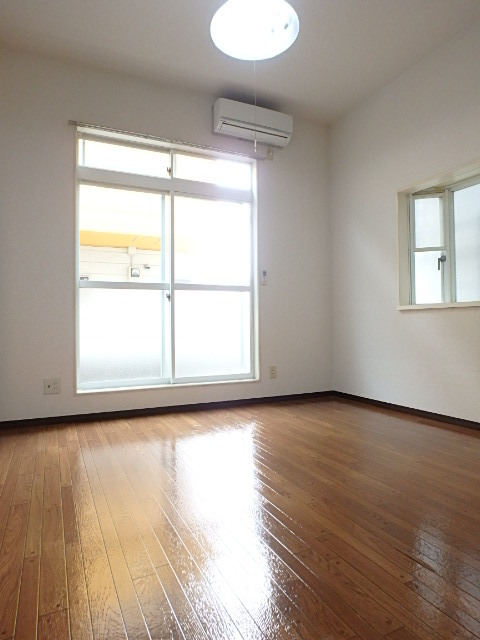 ��ʌ��������܎s������ۃ��蒬�̃A�p�[�g�̋��ԁE���r���O