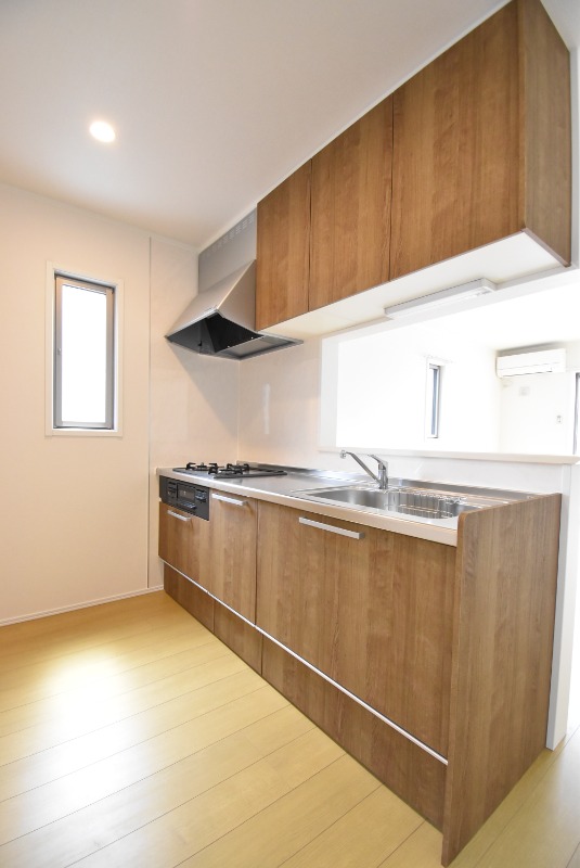 ��ʌ�����s������T���ڂ̈�ˌ��ẴL�b�`��