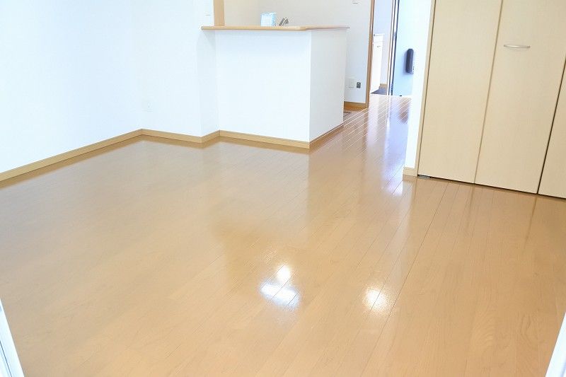 ��ʌ�����s���L�R���ڂ̃}���V�����̋��ԁE���r���O