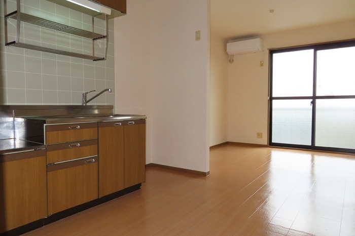 ��ʌ��������܎s����{�O���̃A�p�[�g�̋��ԁE���r���O