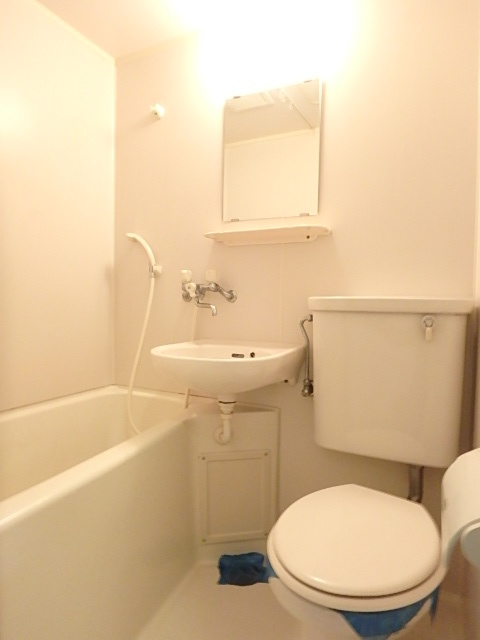 ��ʌ��������܎s������ۃ��蒬�̃A�p�[�g�̃o�X