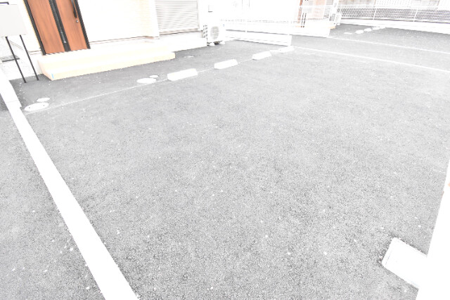 ��ʌ�����s������T���ڂ̈�ˌ��Ă̒��ԏ�