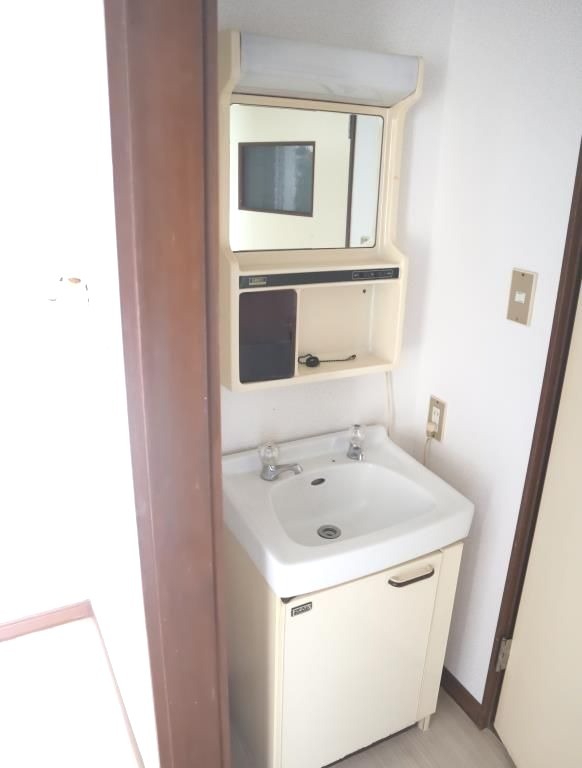 ��ʌ��t�����s�����P���ڂ̃}���V�����̐��ʏ�