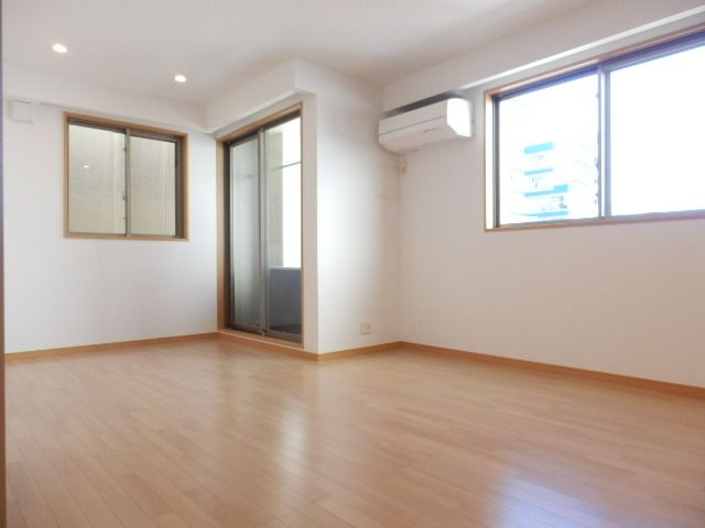 ��ʌ��������܎s�����擌��{�T���ڂ̃}���V�����̋��ԁE���r���O