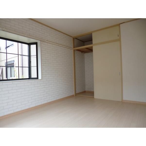 ��ʌ��@�c�s���m�؂Q���ڂ̃A�p�[�g�̎��[