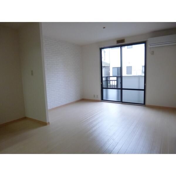 ��ʌ��@�c�s���m�؂Q���ڂ̃A�p�[�g�̂��̑�