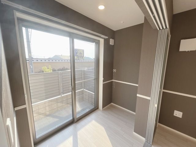 ��ʌ��������܎s����厚�����y�̃A�p�[�g�̂��̑�