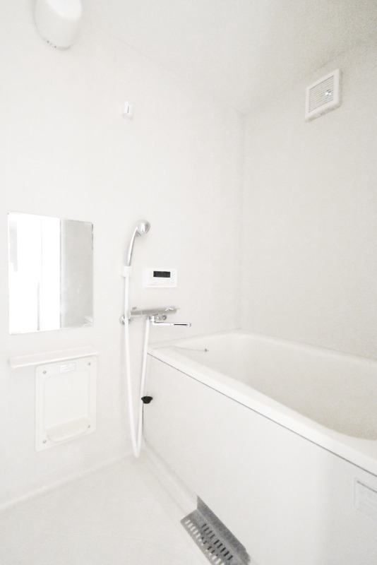 ��ʌ��������܎s����厚�y���̃A�p�[�g�̃o�X